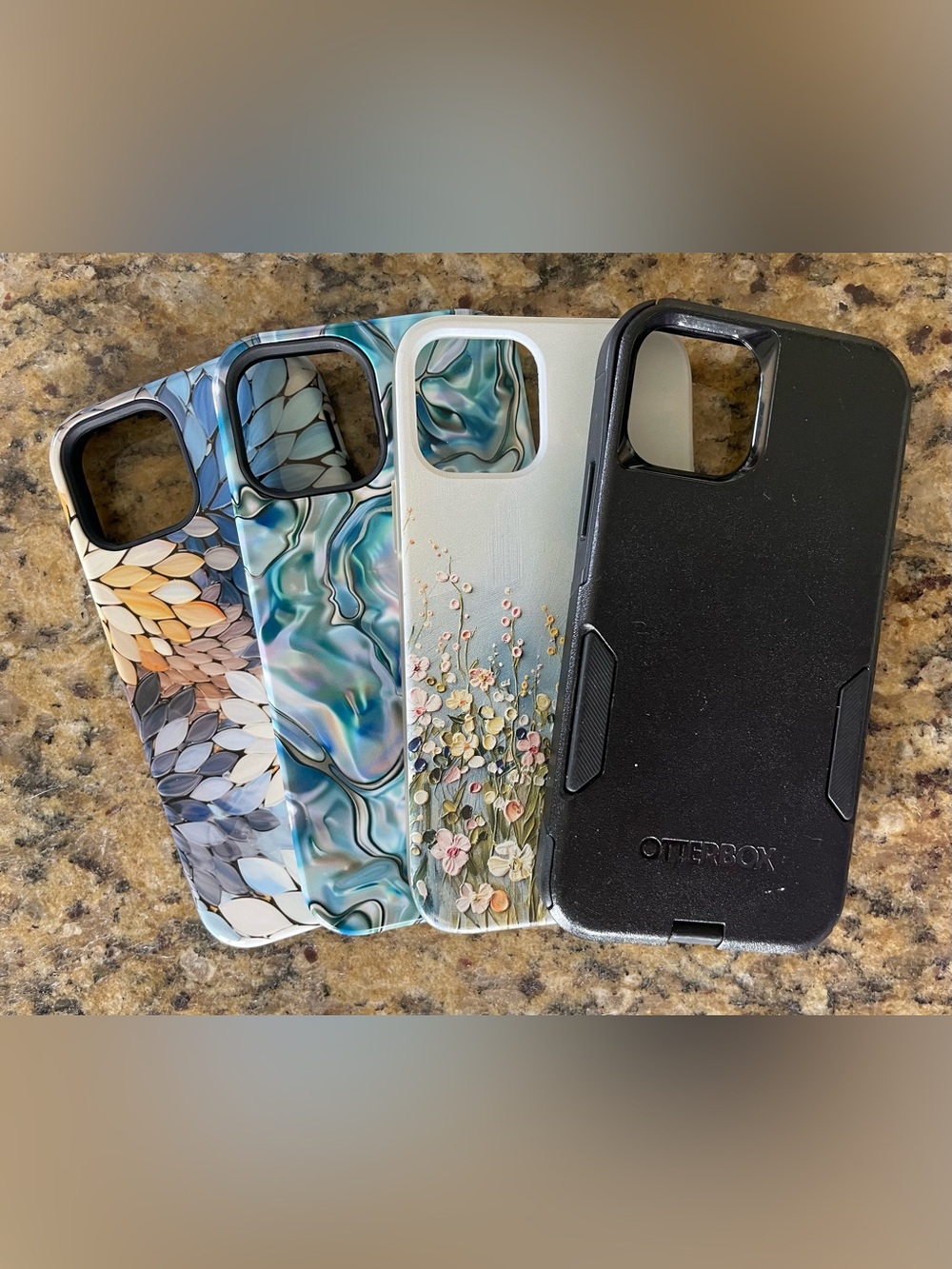 iPhone 12 / 12 Pro (6.1”) Pack of 4 Cases